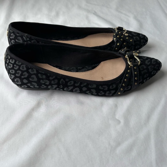 Sperry Linden Black Flats with Animal Print - Picture 4 of 9